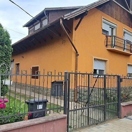 Apartment Kismarosi Center *