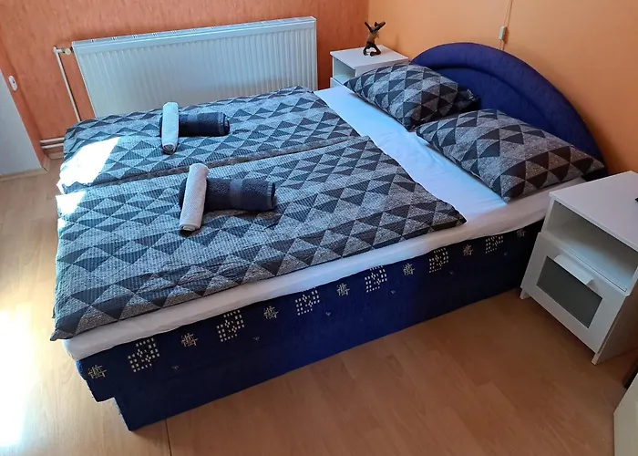 公寓 Kismarosi Center *